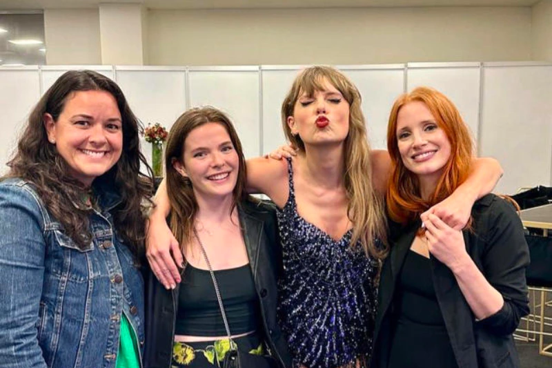 Jessica Chastain Joins Taylor Swift’s Eras Tour in Mexico City: A Night of Star-Studded Bliss