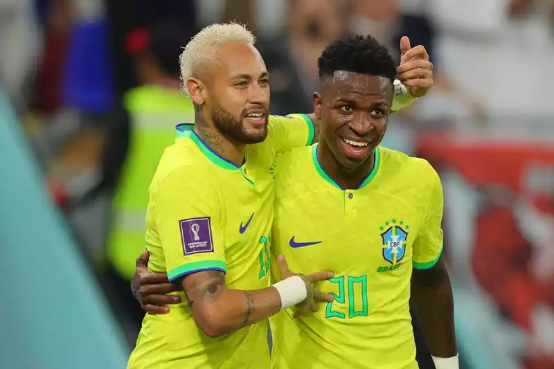 Who will replace Neymar and Vinícius Junior?