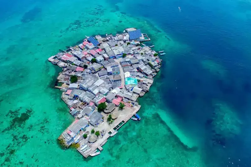 The world’s most densely populated island: Santa Cruz del Islote