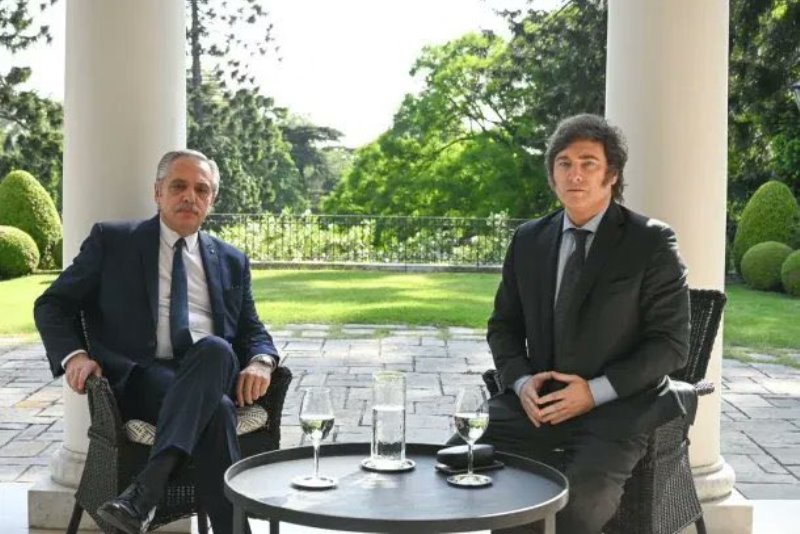 The first meeting between Alberto Fernández and Javier Milei
