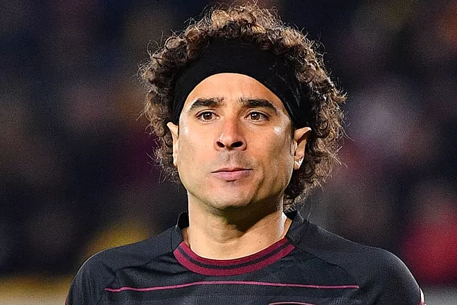 La Trayectoria de Memo Ochoa Desde Sus Primeros Años Hasta Su Consagración en Europa