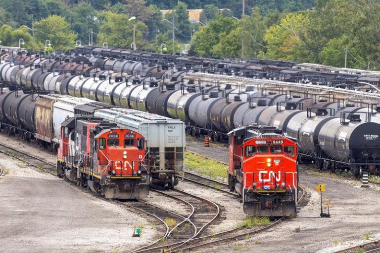 Canada’s two main freight rail companies: Cargo transportation paralyzed